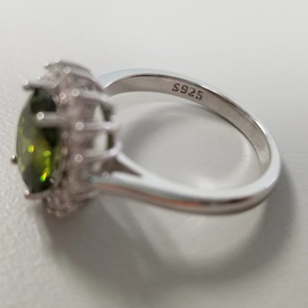 Sterling 3.5ct Green Topaz Ring - Picture 6 of 8